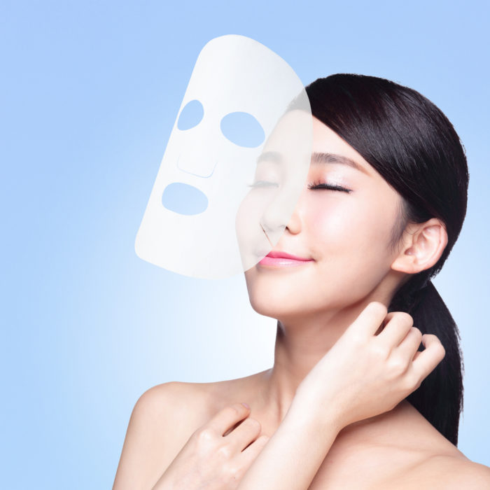 シートマスクを使えば、化粧水は必要ない